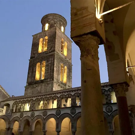 La Porta Dei Leoni *